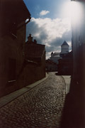 Altstadtgasse im Gegenlicht